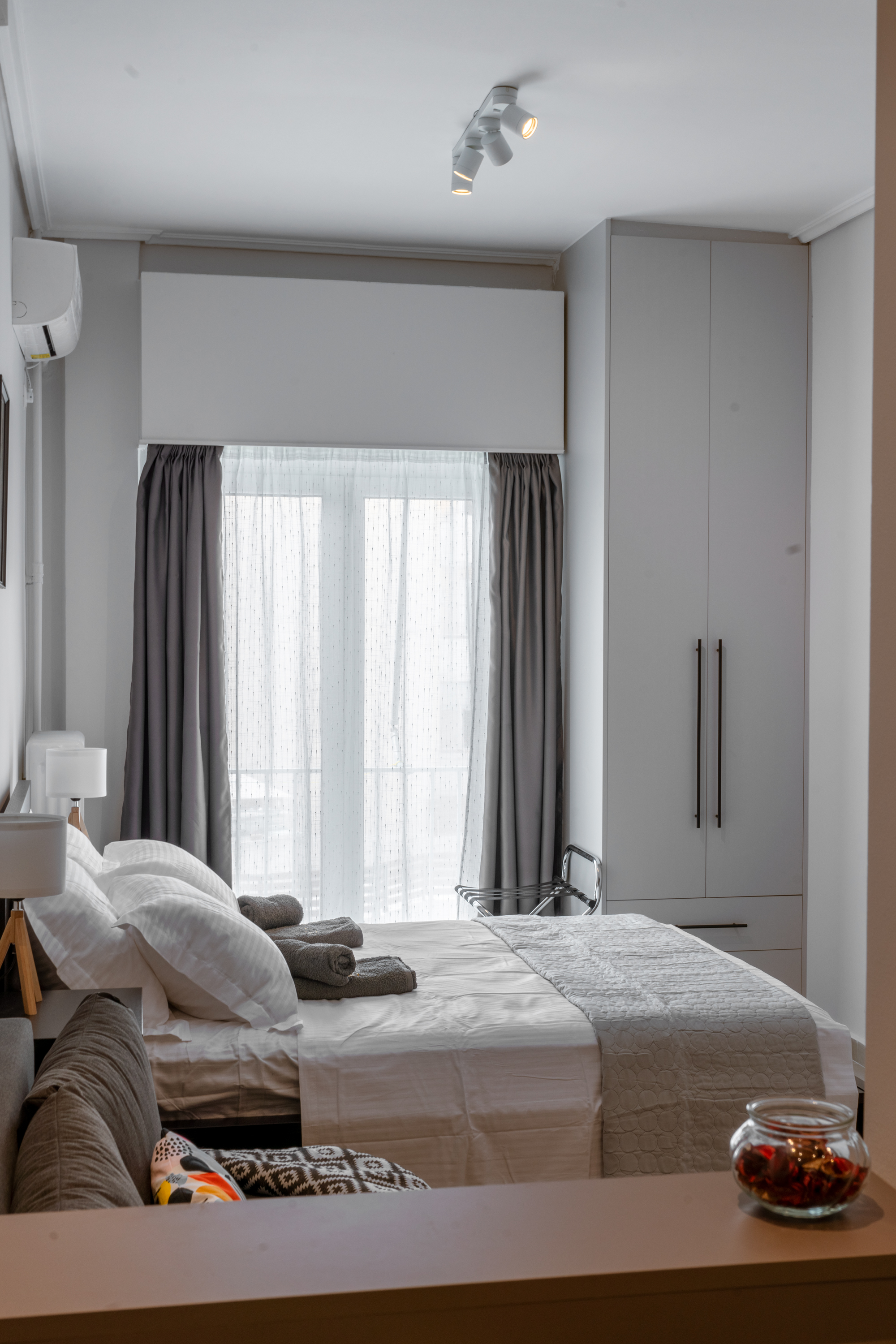 Entrance view of the modern 30m² studio apartment