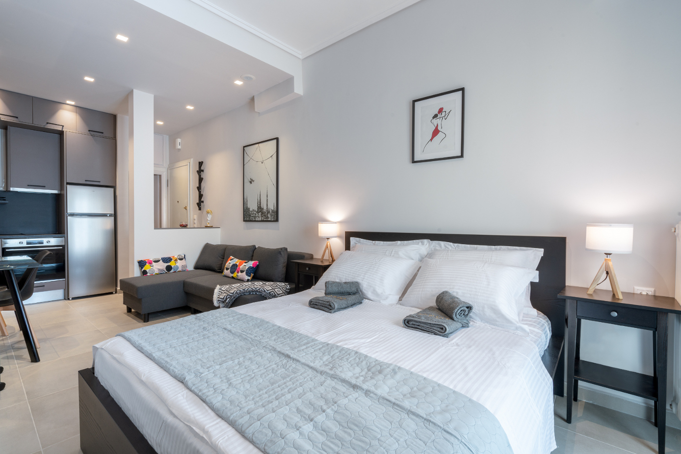 Modern 30m² studio apartment in Neos Kosmos - Third floor with balcony